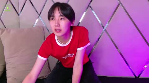 Snapshot of heejinwang chatting on 09/23/25, 08:34 HEEJIN online show from 09/23/25, 08:34