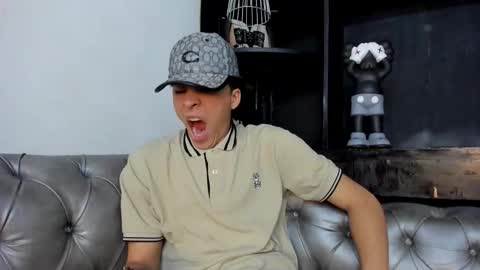 heellboy_ online show from 11/29/25, 03:42