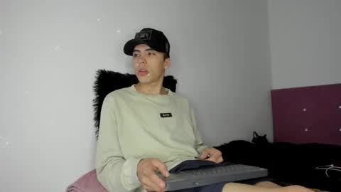 heellboy_ online show from 03/22/26, 02:59