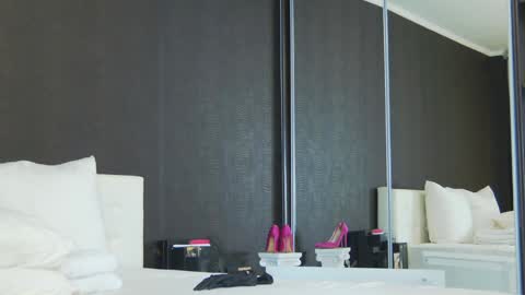 Helen online show from 01/21/25, 01:08