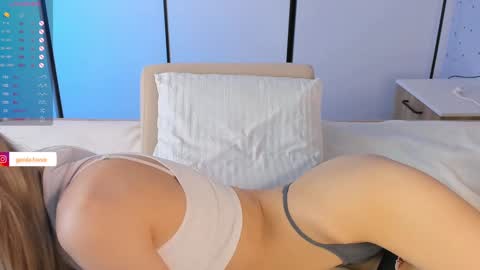Snapshot of heidas_passion chatting on 01/31/25, 06:24 Heida online show from 01/31/25, 06:24