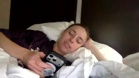 Snapshot of heidi_is_here_72 chatting on 07/29/26, 03:21 heidi_is_here_72 online show from 07/29/26, 03:21
