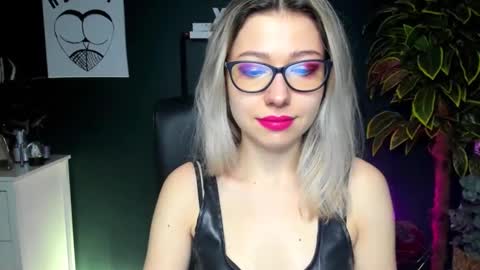 Heidi online show from 12/24/24, 07:39