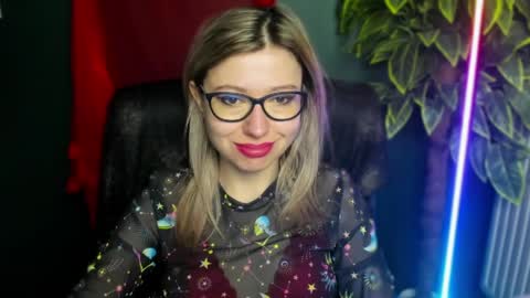 Snapshot of heidi_pleasure chatting on 04/02/26, 04:32 Heidi online show from 04/02/26, 04:32
