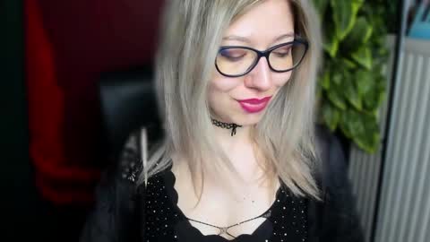 Snapshot of heidi_pleasure chatting on 04/29/26, 04:38 Heidi online show from 04/29/26, 04:38