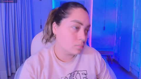 Heidy online show from 09/23/25, 03:31