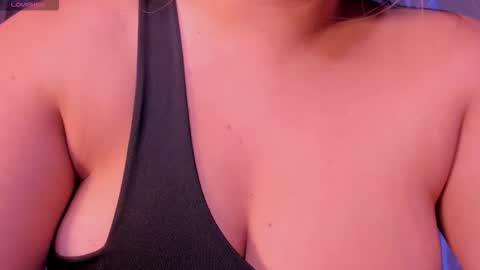 Heidy online show from 10/28/25, 03:32