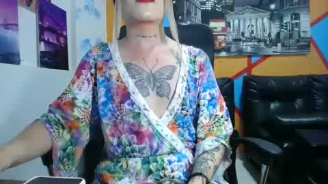 Heidy Sumers online show from 02/25/25, 09:57