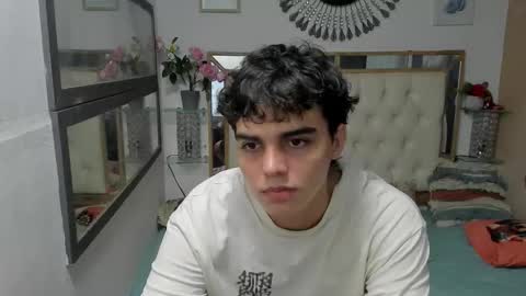 Snapshot of heiker_ chatting on 10/09/25, 02:42 heiker_ online show from 10/09/25, 02:42