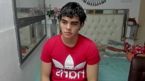 Snapshot of heiker_ chatting on 10/17/25, 02:48 heiker_ online show from 10/17/25, 02:48