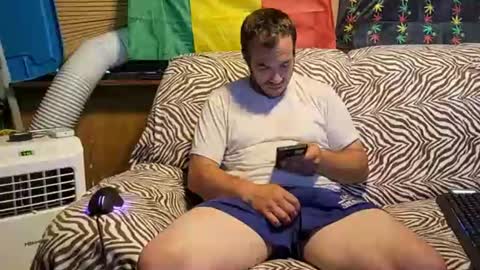 xxScubaStevexx online show from 07/03/26, 12:28