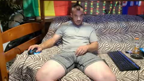 xxScubaStevexx online show from 07/16/26, 10:05