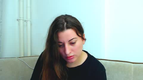 Snapshot of helen_adams_ chatting on 12/13/24, 01:33 helen_adams_ online show from 12/13/24, 01:33