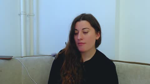 Snapshot of helen_adams_ chatting on 02/06/25, 12:05 helen_adams_ online show from 02/06/25, 12:05