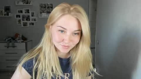 Helen sven online show from 06/21/26, 03:14