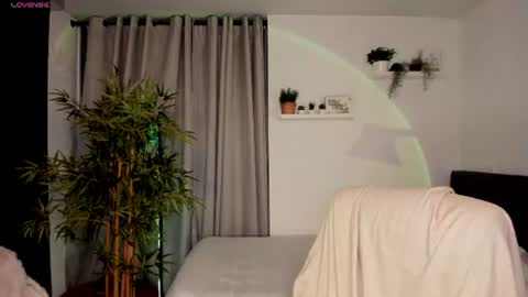 helen_miller online show from 07/23/26, 11:46