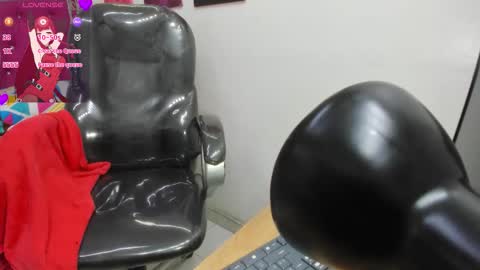 Helen online show from 10/25/25, 07:08