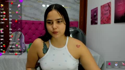 Helen online show from 04/22/26, 11:17