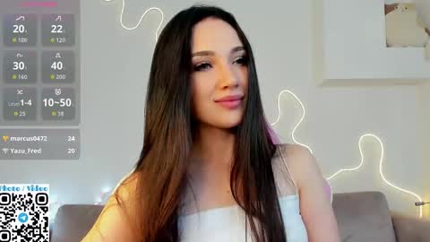 helen_spark online show from 09/20/25, 02:23