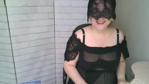 Helen online show from 12/01/25, 05:12