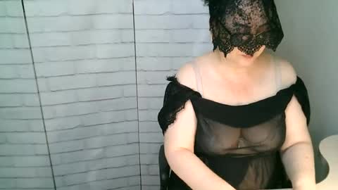 Helen online show from 06/22/26, 04:09