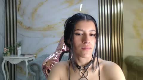 helena1_s online show from 10/06/25, 08:06