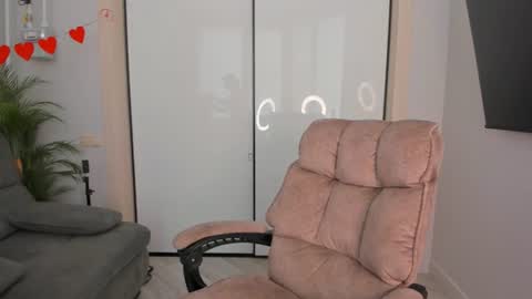 Helen online show from 06/20/26, 02:42