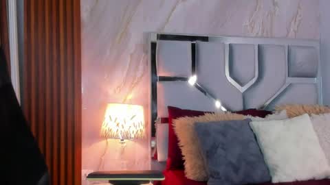 Helena Santos  online show from 06/05/26, 04:13