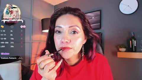 Snapshot of helenaduque_ chatting on 12/24/24, 10:55 Helena online show from 12/24/24, 10:55