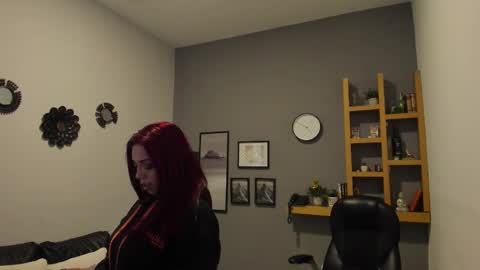 Helena online show from 11/06/25, 11:33