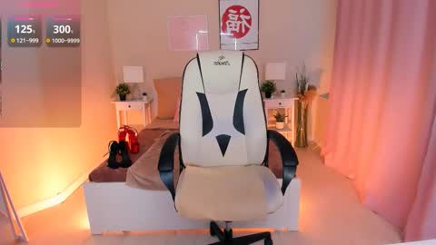 Helena online show from 10/13/25, 01:44