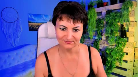 helenbeler online show from 10/09/25, 01:20