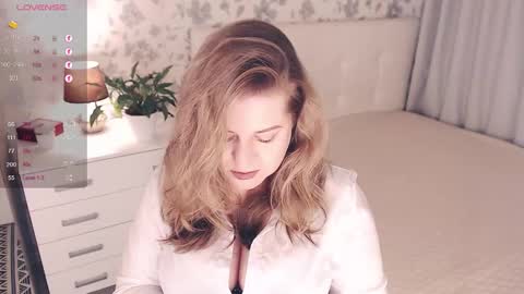 Helena Bonham online show from 09/19/25, 06:04