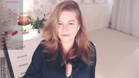 Helena Bonham online show from 09/24/25, 11:46