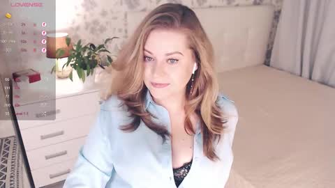 Helena Bonham online show from 10/09/25, 07:01