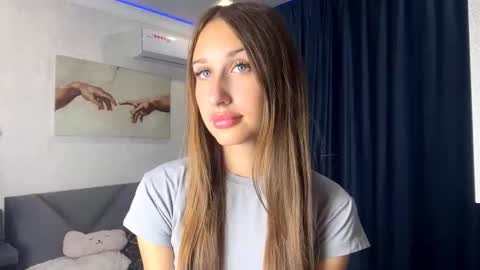 Chloe online show from 09/25/25, 09:24