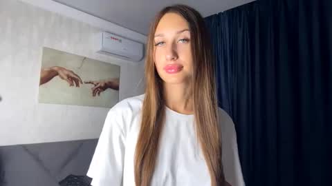 Chloe online show from 09/29/25, 09:14