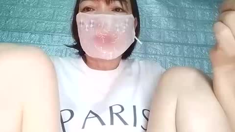 Snapshot of helenna_00 chatting on 09/25/25, 10:46 helenna_00 online show from 09/25/25, 10:46