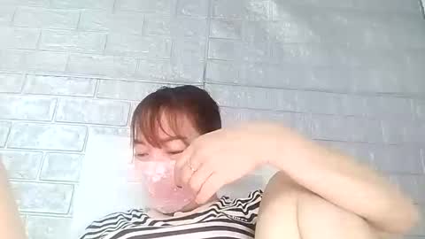 Snapshot of helenna_00 chatting on 10/03/25, 11:35 helenna_00 online show from 10/03/25, 11:35