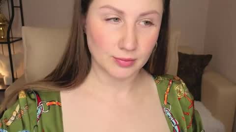 Helen online show from 05/22/26, 02:40