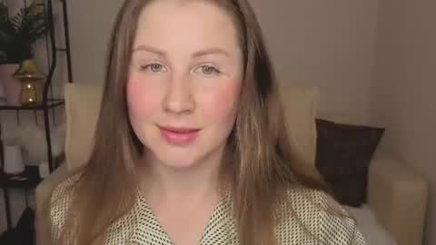 Helen online show from 06/12/26, 02:43