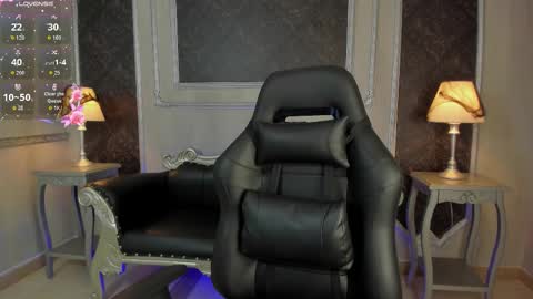 Helen or Hells online show from 10/16/25, 12:28