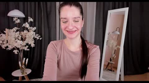 Helen online show from 01/30/25, 04:58