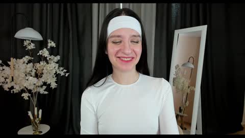 Helen online show from 02/02/25, 06:26