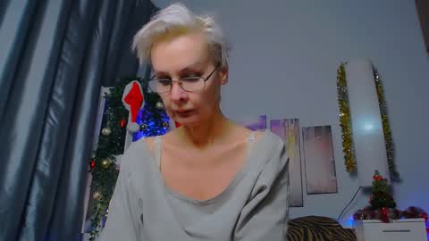 Helga online show from 01/12/25, 10:33