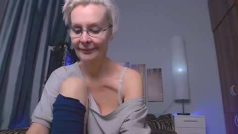 Helga online show from 01/27/25, 03:37