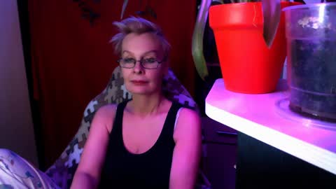 Helga online show from 03/29/26, 05:13