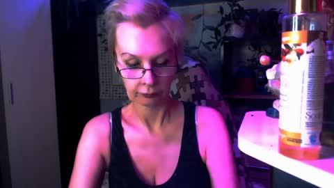 Helga online show from 04/11/26, 10:58