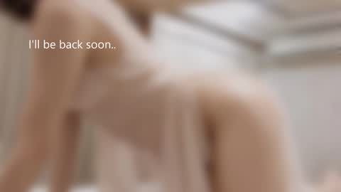 Snapshot of helgakraszewski chatting on 10/30/25, 11:33 Alice online show from 10/30/25, 11:33