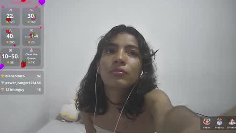 Helia Transfem and Amy online show from 01/06/25, 06:10